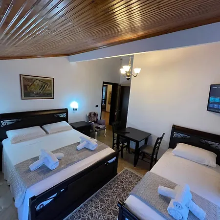 At 3* Berat