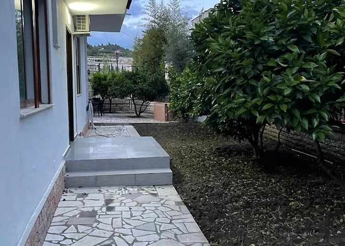 At بيت ضيافة بيرات