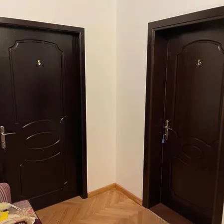 ゲストハウス At