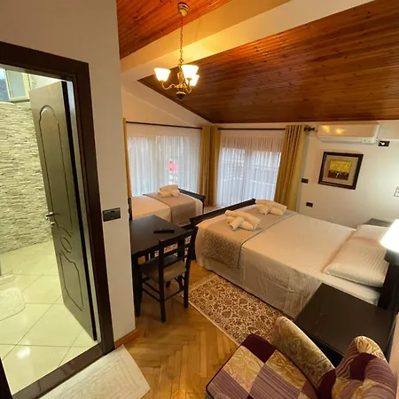 ゲストハウス At